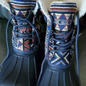 Gypsy Jazz Aztec duck boots